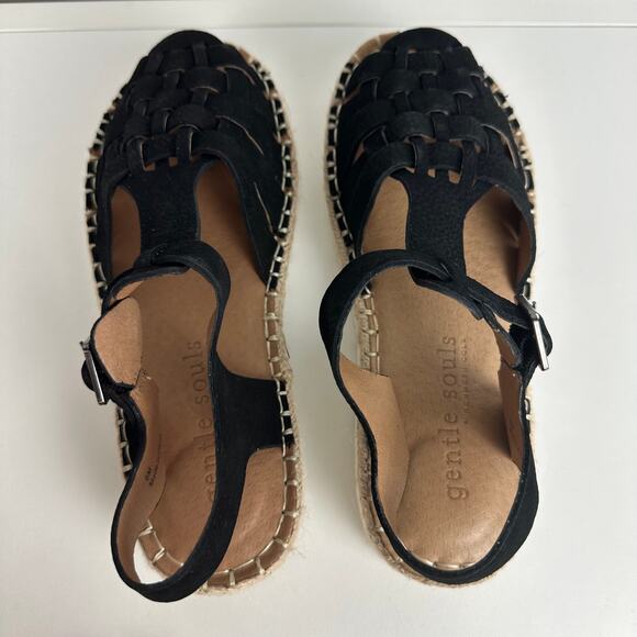 NWB Gentle Soul Womens Lizzy T-Strap Buckle Lightweight Platform Sandal Black 6M - Picture 5 of 10